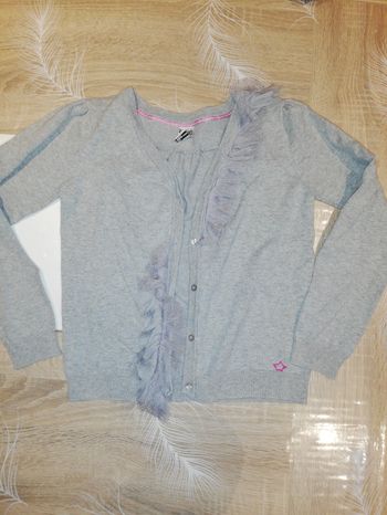Gilet fille 10 ans. Tape à l'œil