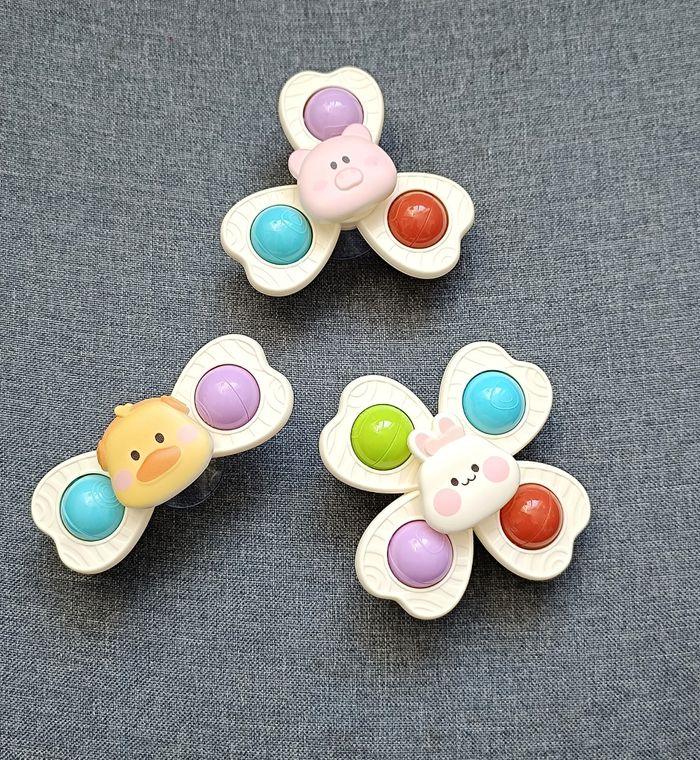 Lot de 3 Spinners . NEUFS ❤️🩵💚 lapin, canard, cochon - photo numéro 6