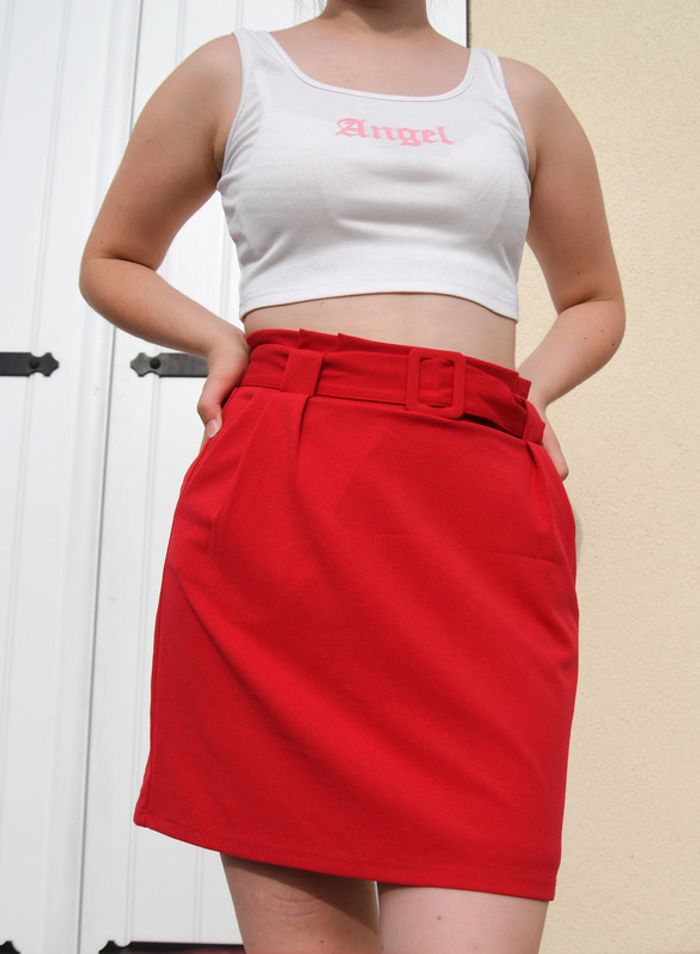 Mini jupe crayon rouge - photo numéro 2