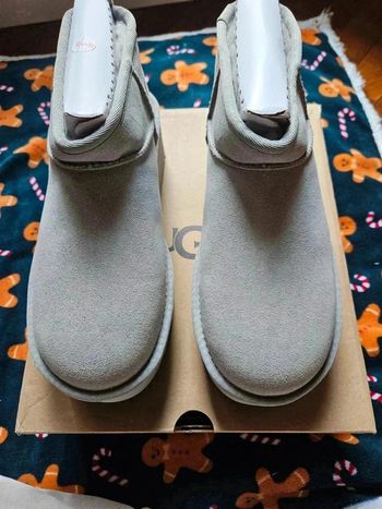 Ugg classic ultra mini platform grise taille 40