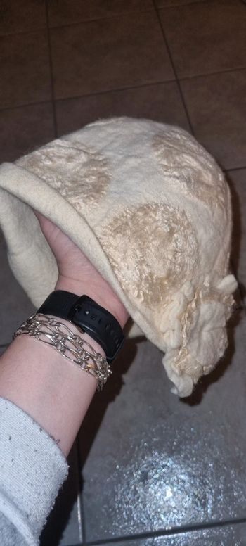 Chapeau en feutre femme fait main