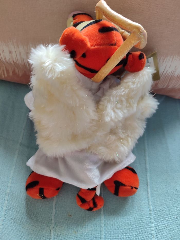 Doudou Tigrou disneystore - photo numéro 2