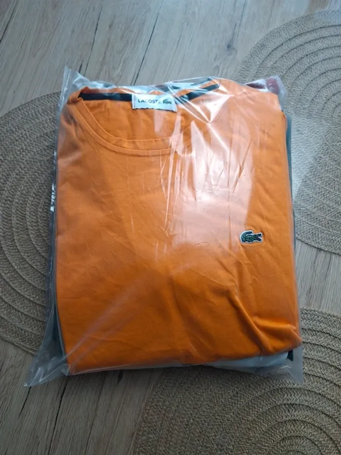 Lot 26 vêtements homme S/M – Marques variées (Lacoste, Nike, Adidas, Levi’s) - photo numéro 5