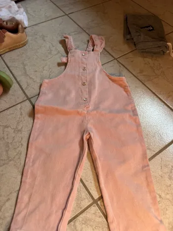 Salopette rose en jean