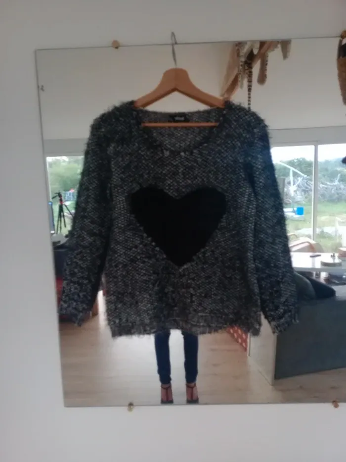Pull femme L grand cœur noir c87 - photo numéro 7