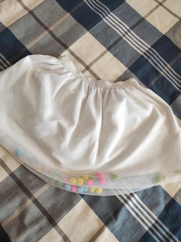 Jupe à pompon- 7/8 ans / 122/128 cm - photo numéro 4