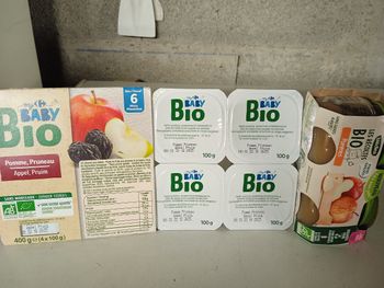 Lot  compotes  bébé