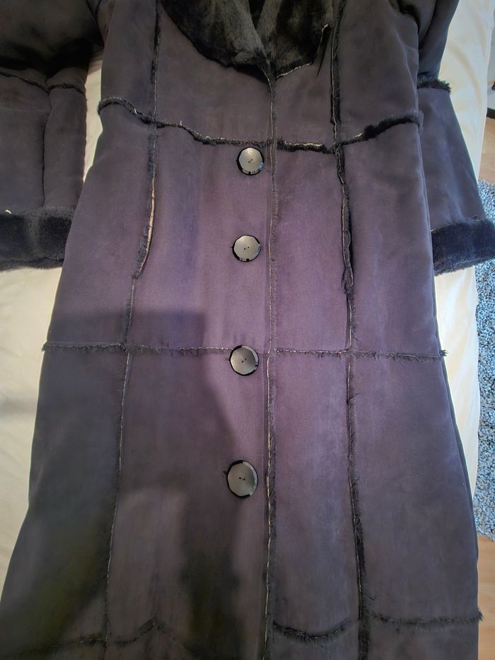 Manteau long chaud doublé façon
mouton - Noir - Taille 40/42 - photo numéro 3