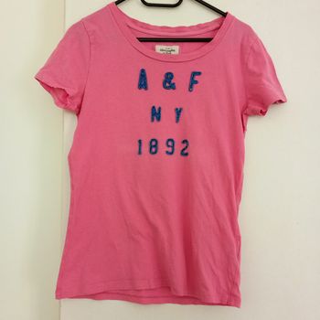 Tee shirt femme taille L tee shirt femme taille L en très bon état