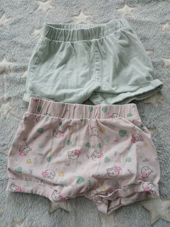 Lot de 2 shorts 2 ans