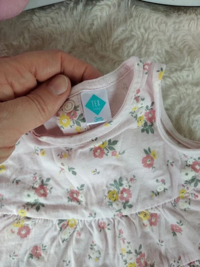 Robe courte Fille 3 mois Fleurs TEX 100% cotob - photo numéro 6