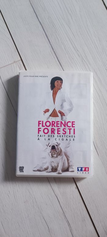 💿 DVD Florence Foresti fait des sketchs à La Cigale 💿