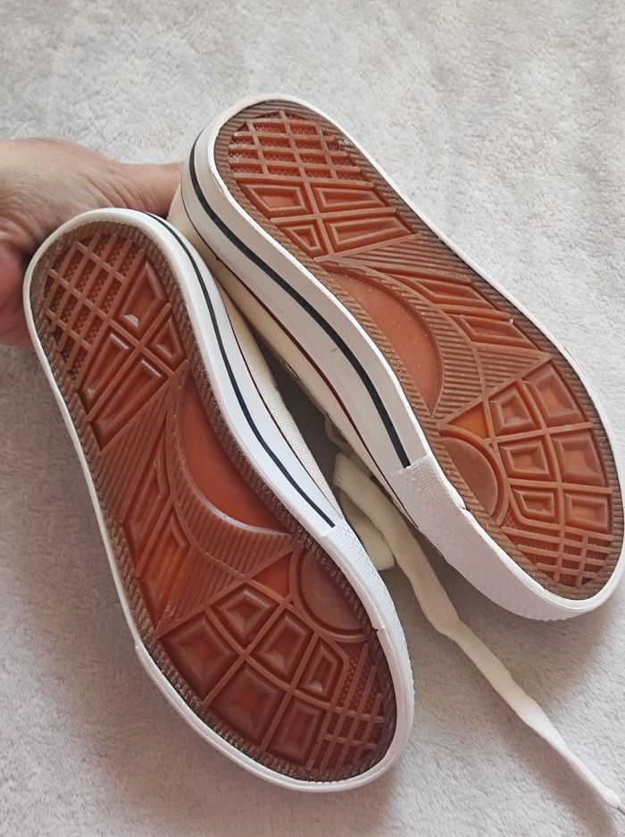 Chaussures en toile taille 31 - photo numéro 6