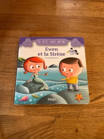 Livre cartonné Mes petits contes bretons Ewen et la sirène