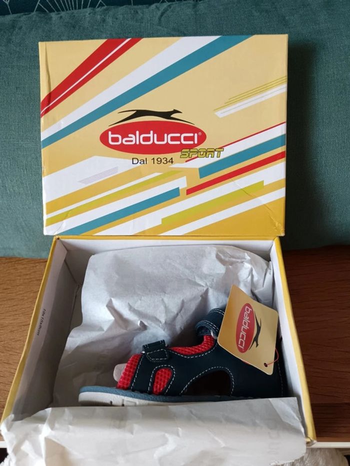 Sandales cuir Balducci 21 neuves - photo numéro 7