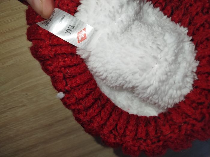 Bonnet avec pompon - photo numéro 3