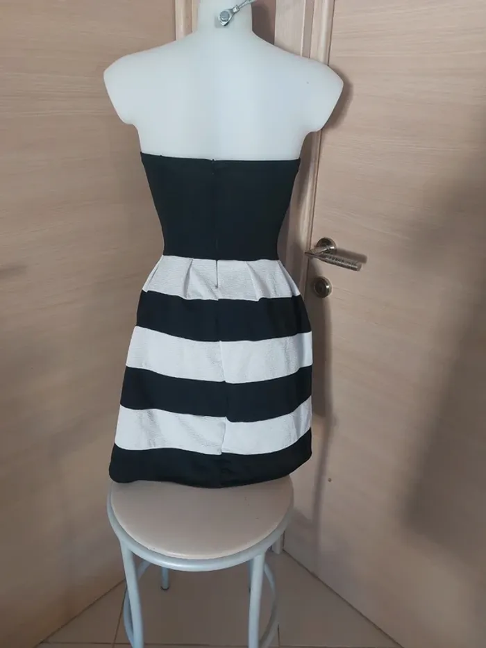 Robe bicolore  bustier  à rayures - photo numéro 3