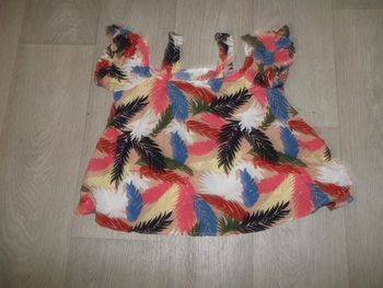 Top multicolore "feuilles, plumes" taille S/M TBE