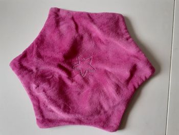 Bonnet rose, taille 50cm