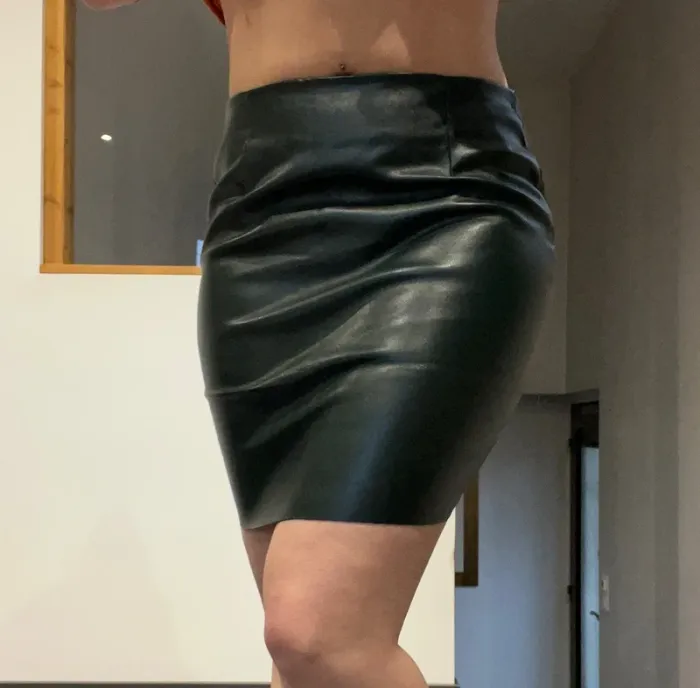 Mini jupe similicuir Cherry koko sexy