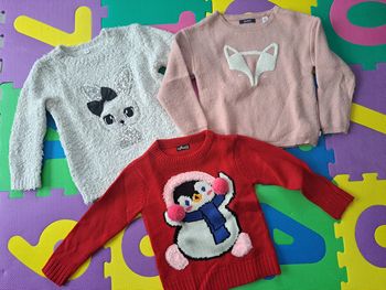 Lot de 3 pulls chauds en 4 ans