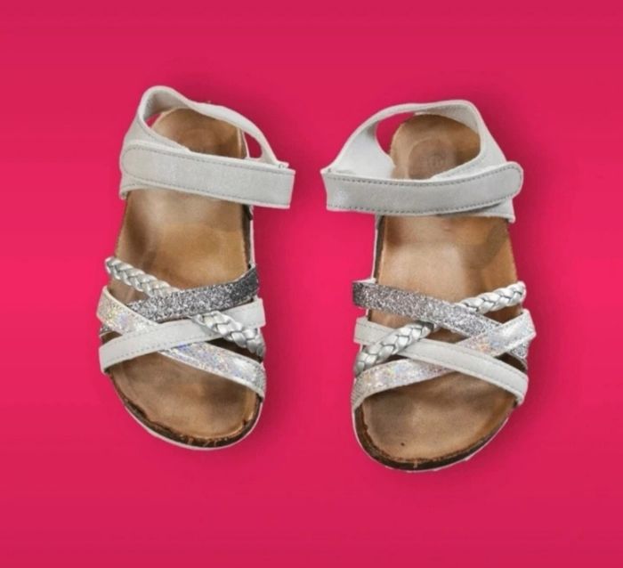 Sandales argentées pailletées pointure 31 - photo numéro 2