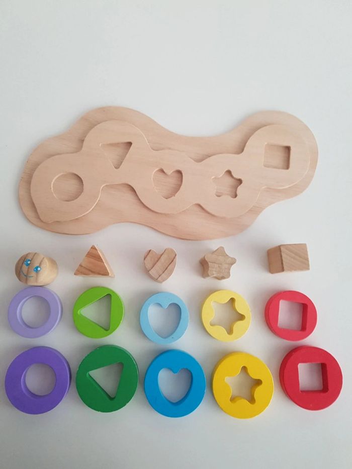 Puzzle en bois à emboîtement chenille des formes et couleurs - photo numéro 6