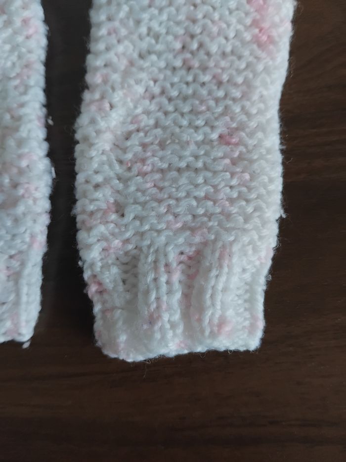 Chaussettes ou moufles pour les mains de bébé 0/3 mois - photo numéro 7