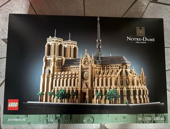 Lego Architecture Notre-Dame de Paris 21061