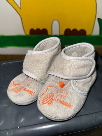 Chaussons dinosaures