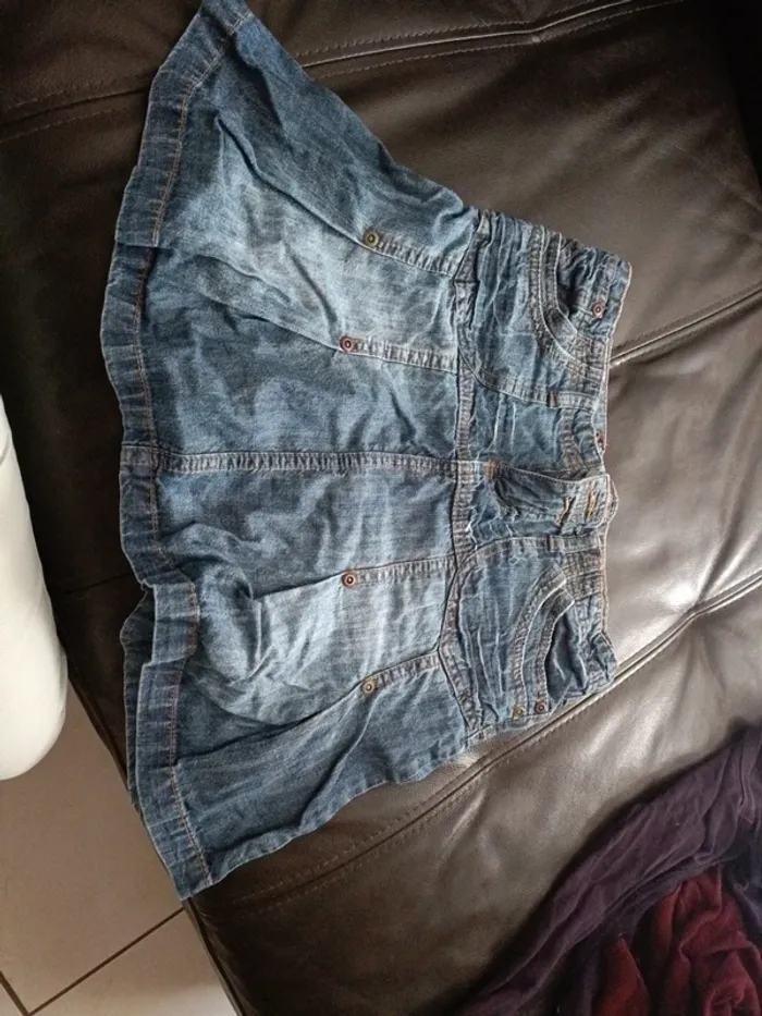 Jupe en jean caprice de fille 10 ans