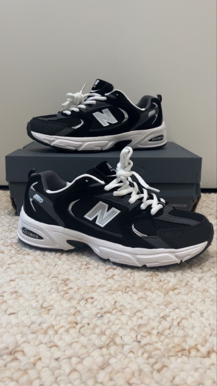New balance BLack neuve taille 39,5 - photo numéro 2