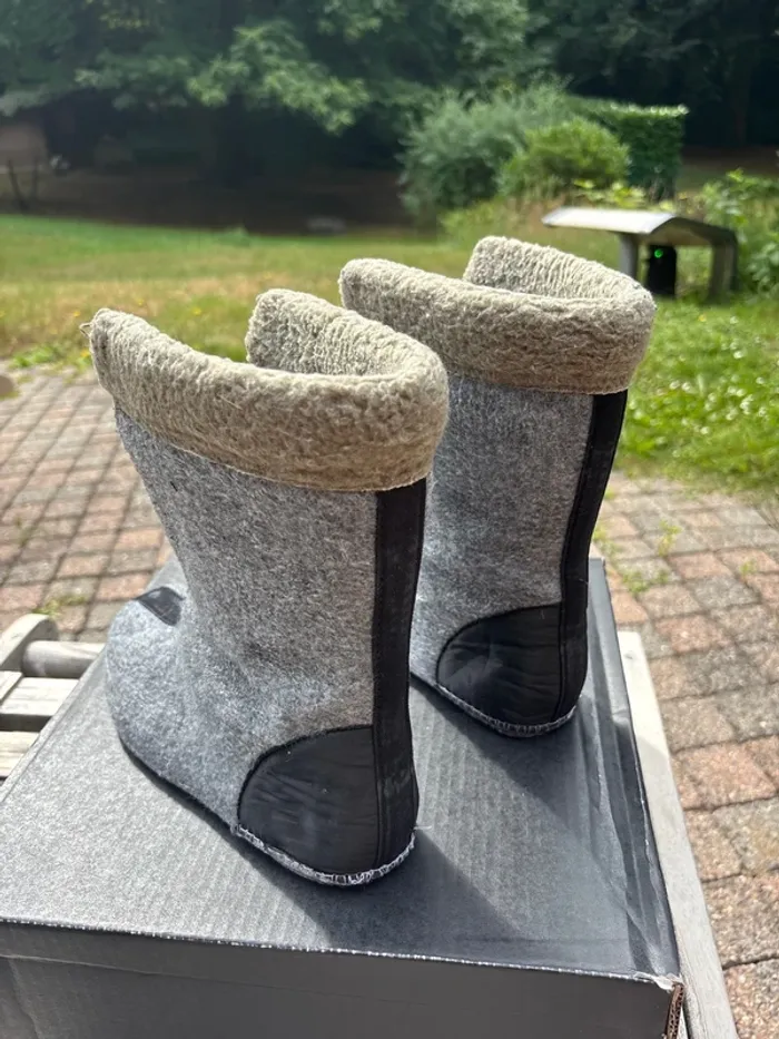 Bottes Sorel Enfant - Taille 36 - Parfaites pour l'Hiver et la Neige ! - photo numéro 7