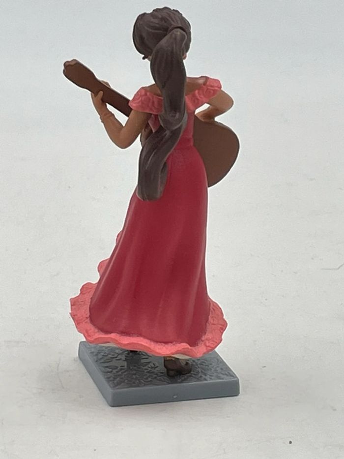 Figurine Disney Princesse Elena Avalor Jakks Pacific 10,5 cm - photo numéro 3