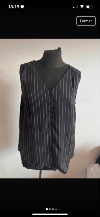 Blouse noir à rayures blanche taille M de chez Kiabi en très bon état