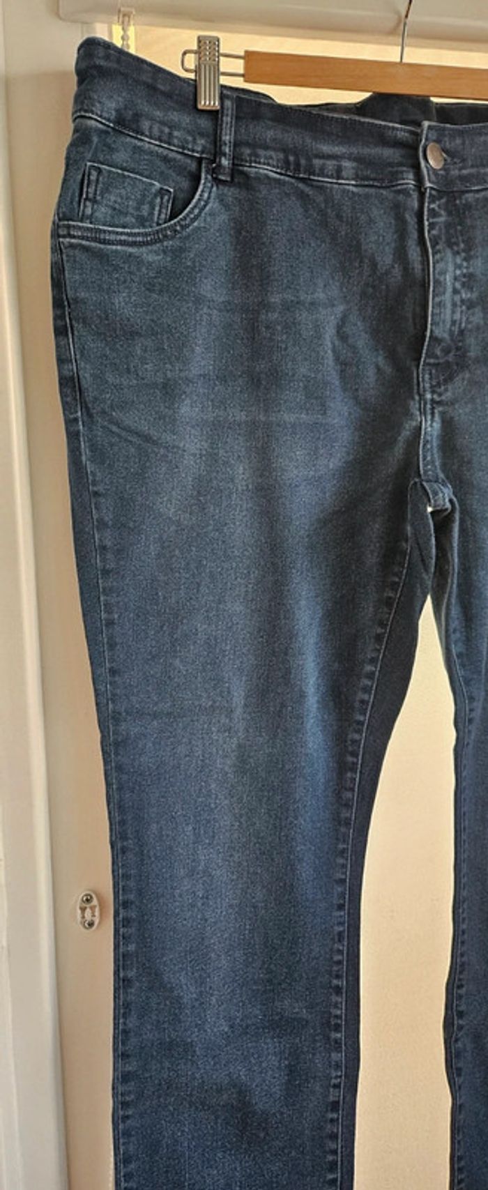 Beau jeans bleu foncé - photo numéro 2