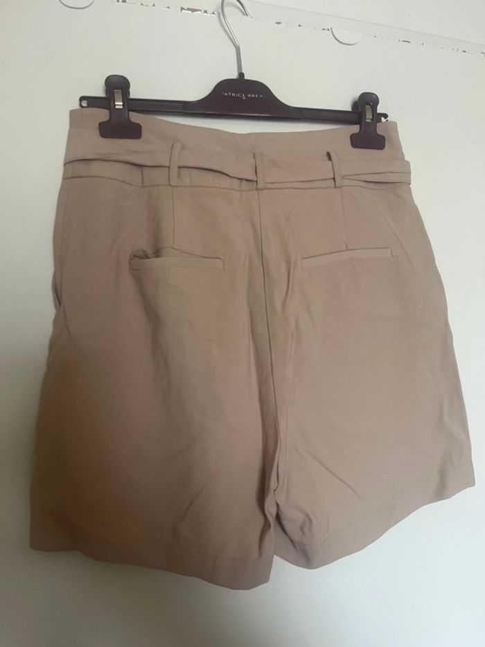 Short habillé - photo numéro 3