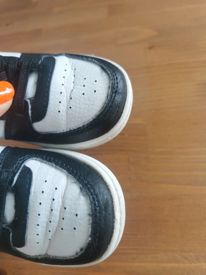 Chaussures basket tennis scratch FILA taille 25 noir blanc jaune - photo numéro 7