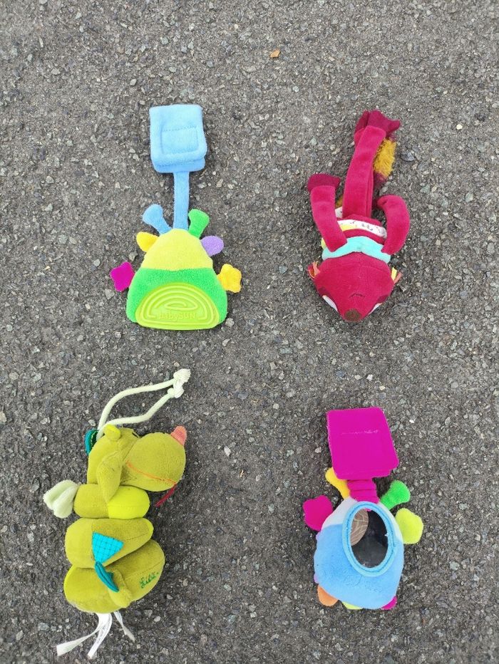 Jouet/peluche pour arche d'éveil - photo numéro 4