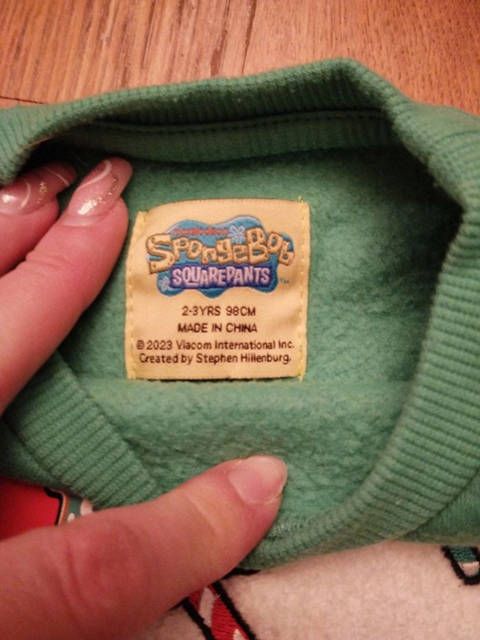 Pull bob l'éponge 2/3 ans - photo numéro 5