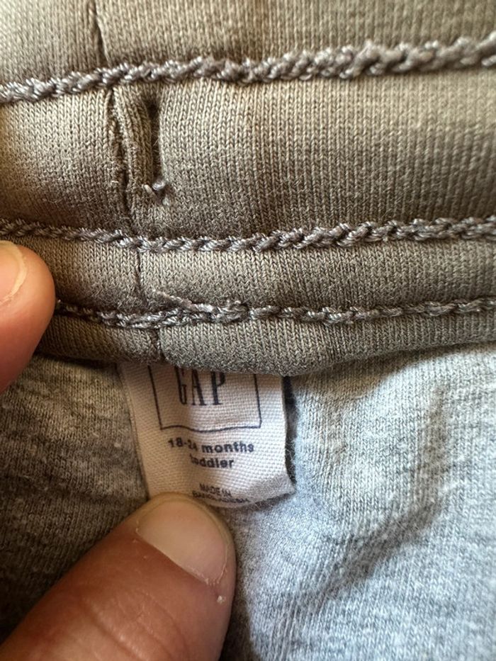 Pantalon gris Gap - photo numéro 3