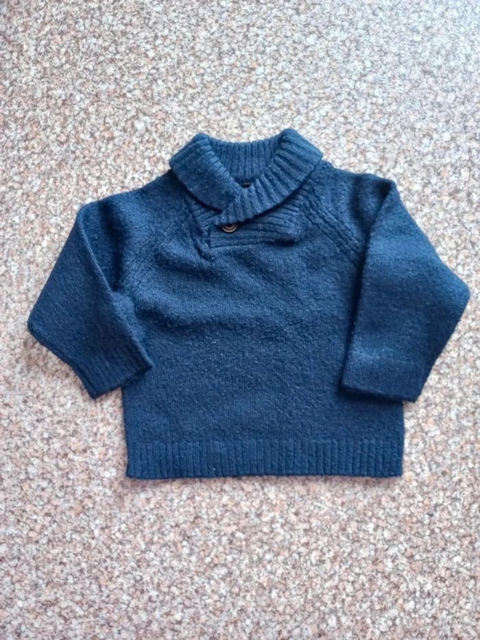 Pull bleu