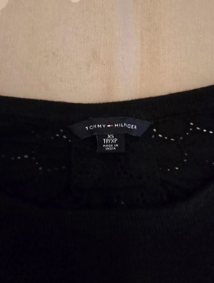 🌟 Pull col rond noir dos brodé Tommy hilfiger femme - Taille  XS 🌟 - photo numéro 5