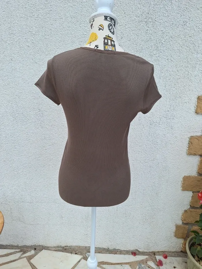 Tee shirt marron - photo numéro 2