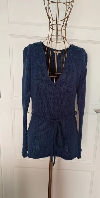 Pull en maille bleu - taille 42/44
- TBE