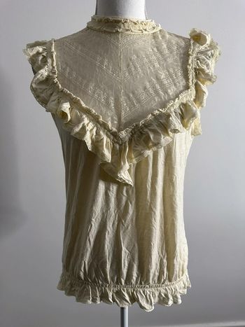 Blouse dentelle et broderies beige crème T38