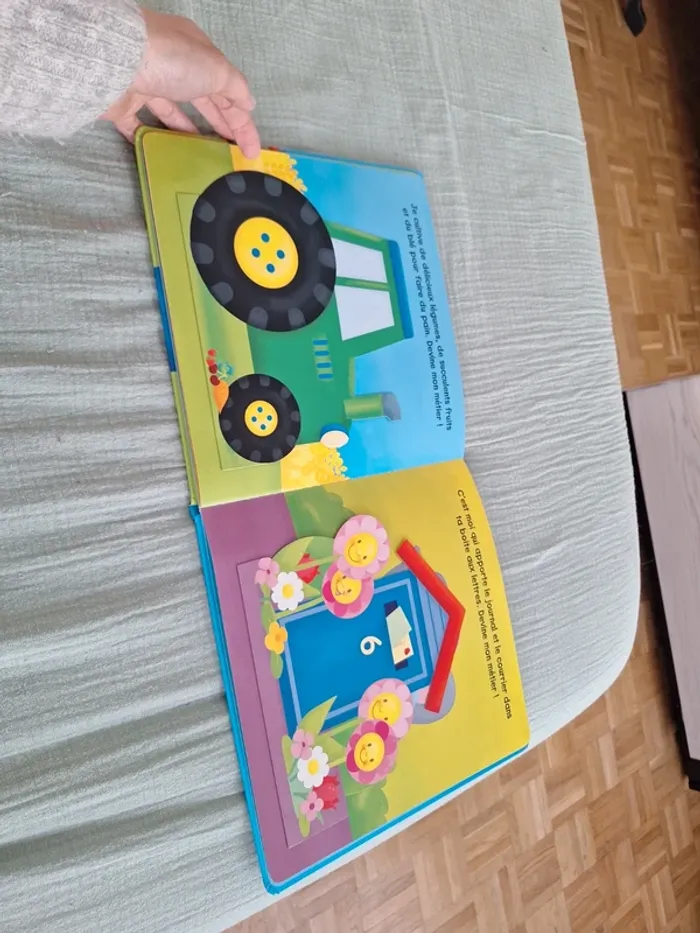 Livre Qui se cache? - photo numéro 3