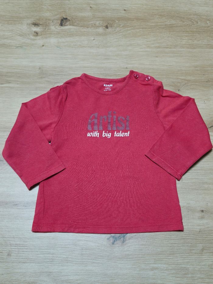 Tee-shirt manche longue pour garçon de 18 mois, kiabi en très bon état.
