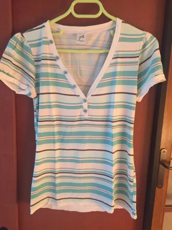 T-shirt col V Jacqueline Riu. Taille S