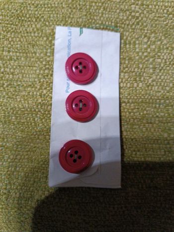 Lot 3 boutons bordeaux 2.2 cm